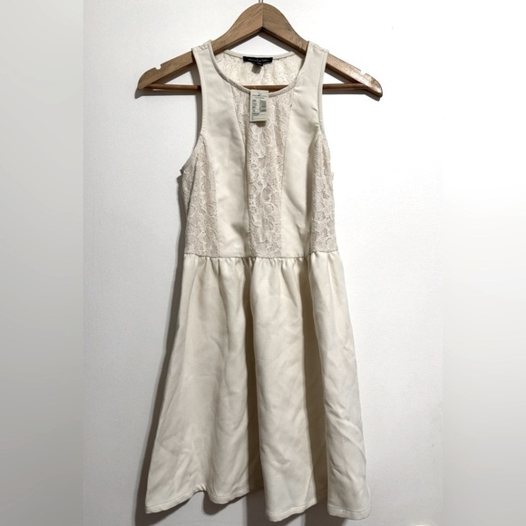 American Eagle Outfitters Dresses & Skirts - American Eagle Cream Lace Dress‎ Size 0